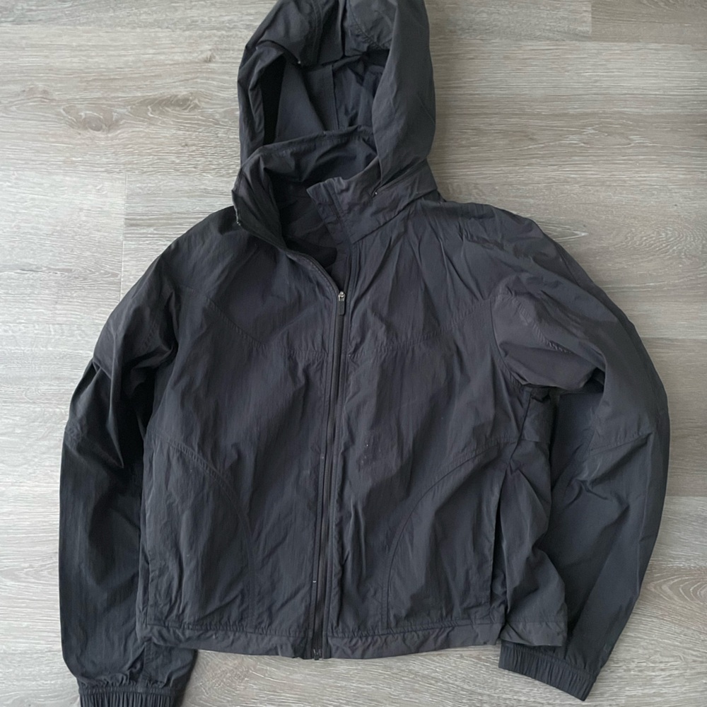 Black Lululemon Rain Jacket - Size 4